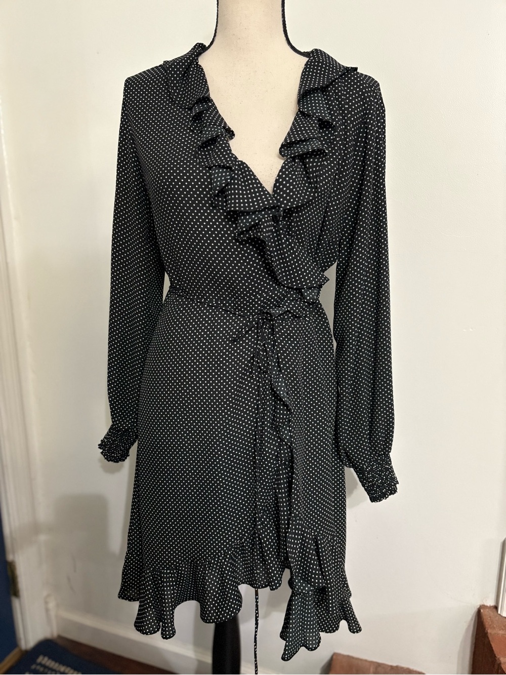 Just Female Hiro Black Polka Dot Ruffle Wrap Dress NWOT SIZE MEDIUM - Picture 5 of 11